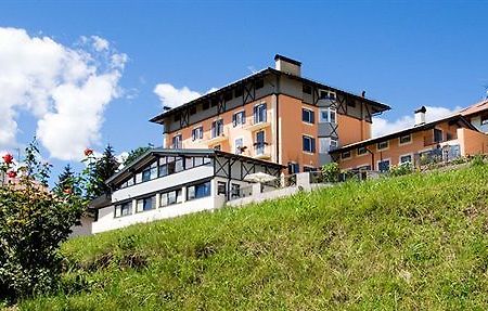 Aparthotel Residenza Bagni & Miramonti Cavalese Zewnętrze zdjęcie
