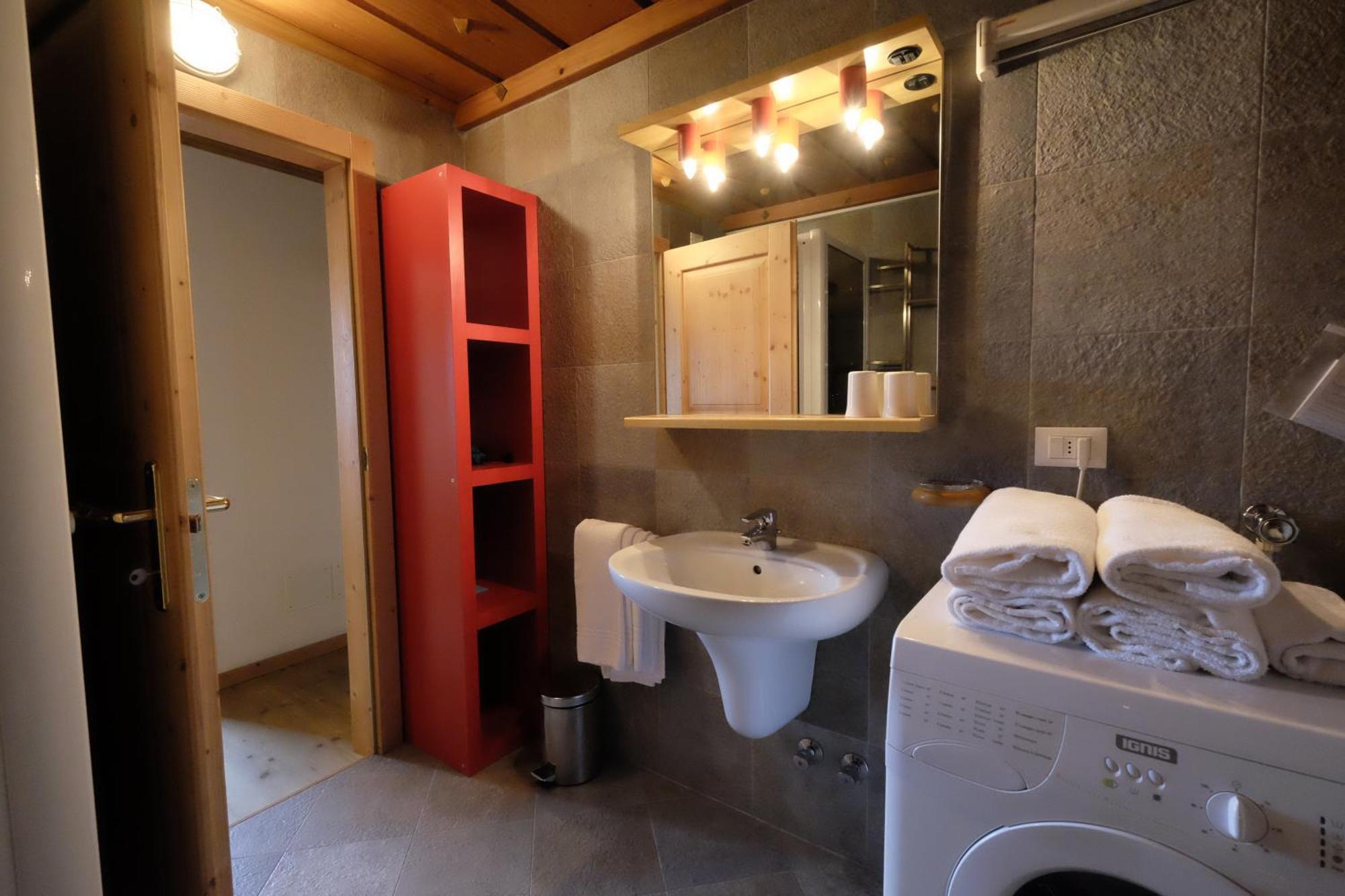 Aparthotel Residenza Bagni & Miramonti Cavalese Zewnętrze zdjęcie